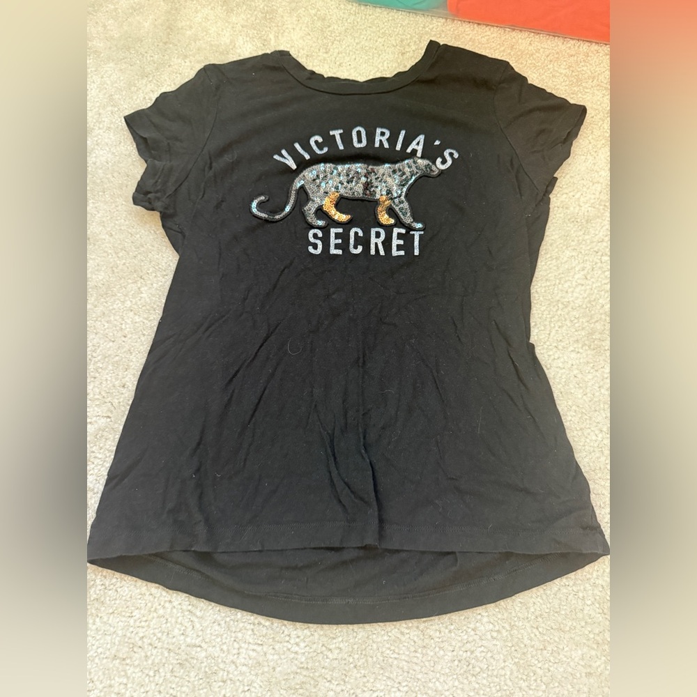 Victoria’s Secret Sleep Top Medium Leopard Sequins Pajama Shirt